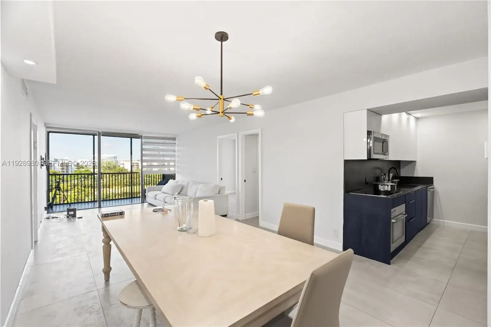 20301 W Country Club Dr # 722, Aventura FL 33180 photo 4
