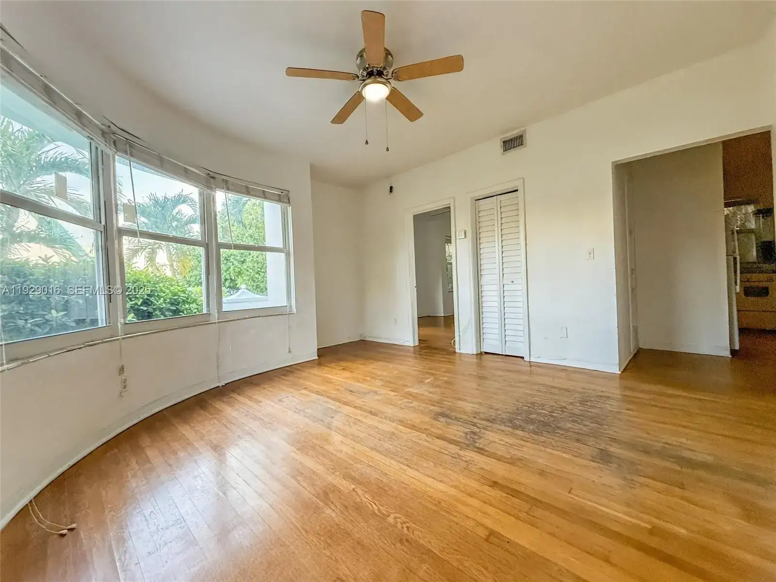 315 W 28th St # 1, Miami Beach FL 33140 photo 2
