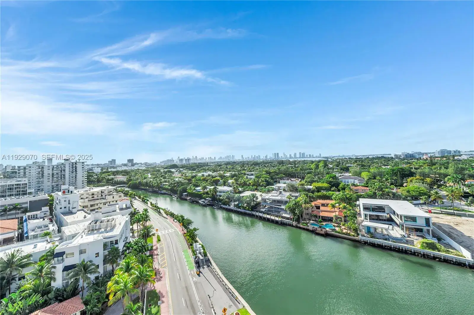 2 bedroom 2 bath Residential for sale at 3200 Collins Ave # 8, Miami Beach FL 33140
