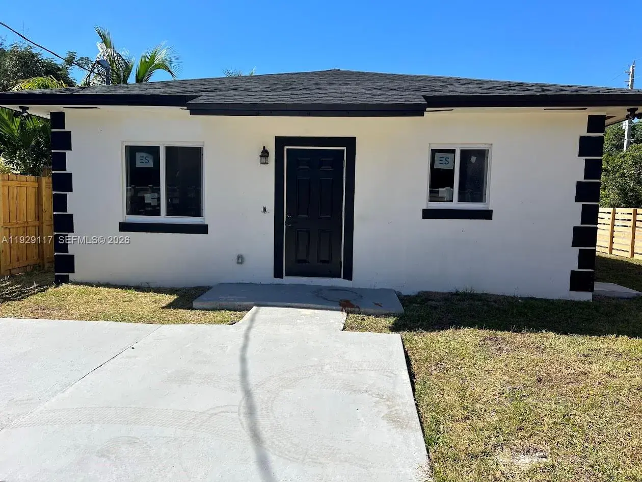9254 NW 3rd Ave, Miami FL 33150