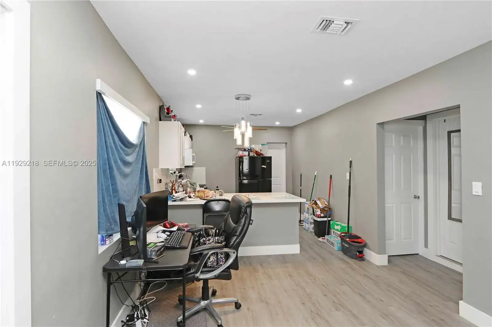 3705 NW 35th Ave, Miami FL 33142 photo 3