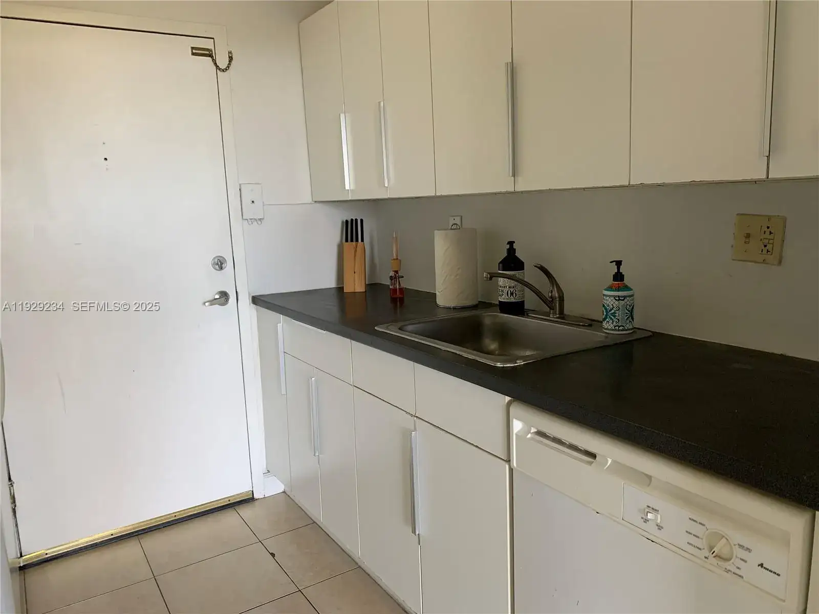 2000 NE 135th St # 710, North Miami FL 33181 photo 4