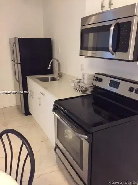 842 Meridian Ave # 1B, Miami Beach FL 33139 photo 5