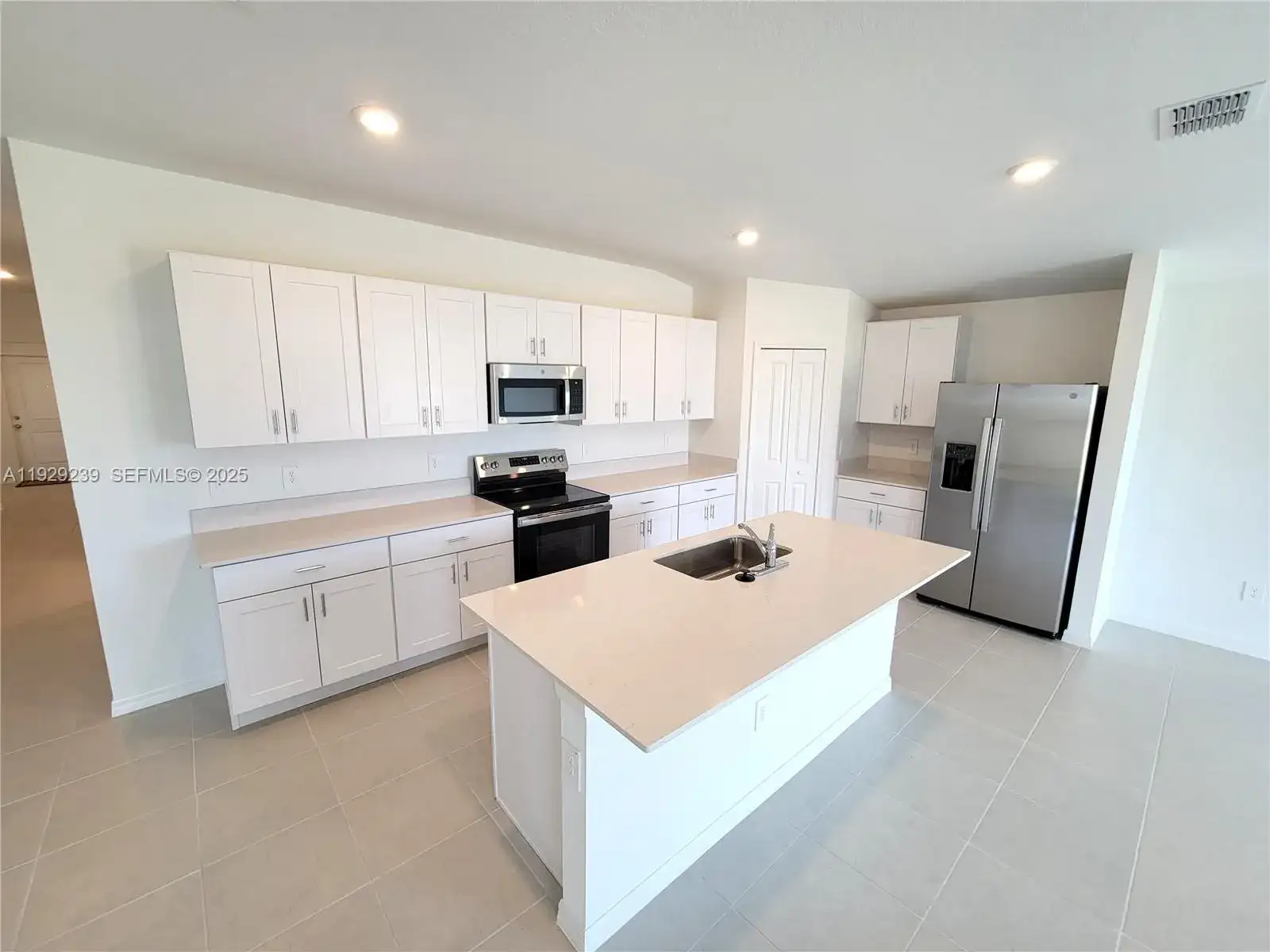 2085 Albatross Nest, Other City - In The State Of Florida FL 33830 photo 5