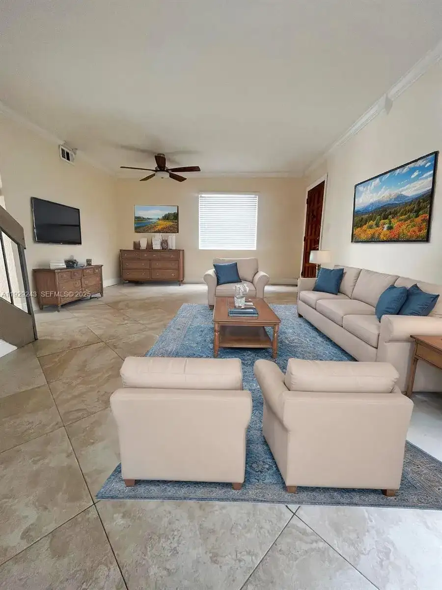5249 W 24th Ct # 5249, Hialeah FL 33016 photo 2