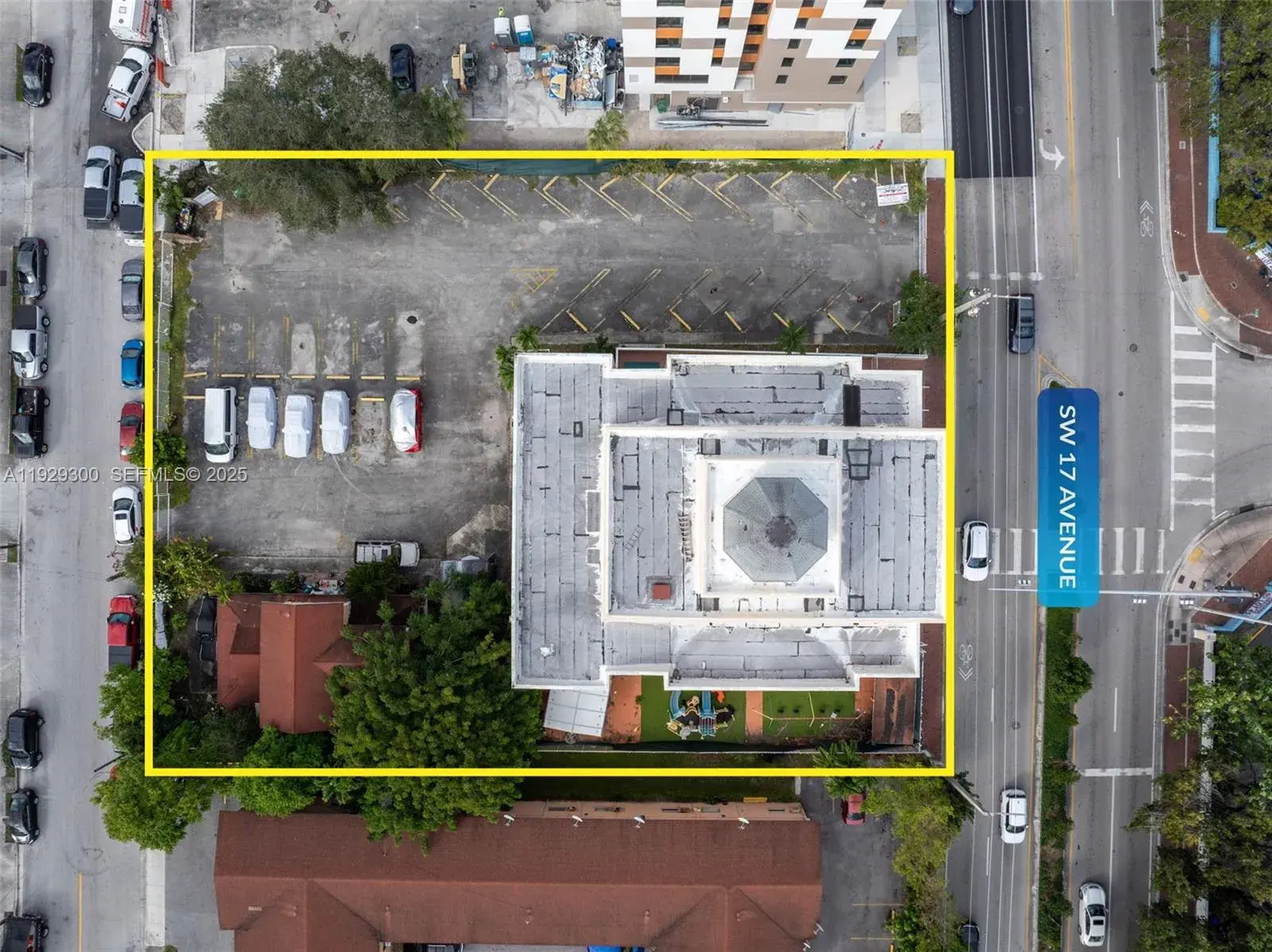 226 SW 17th Ave, Miami FL 33135