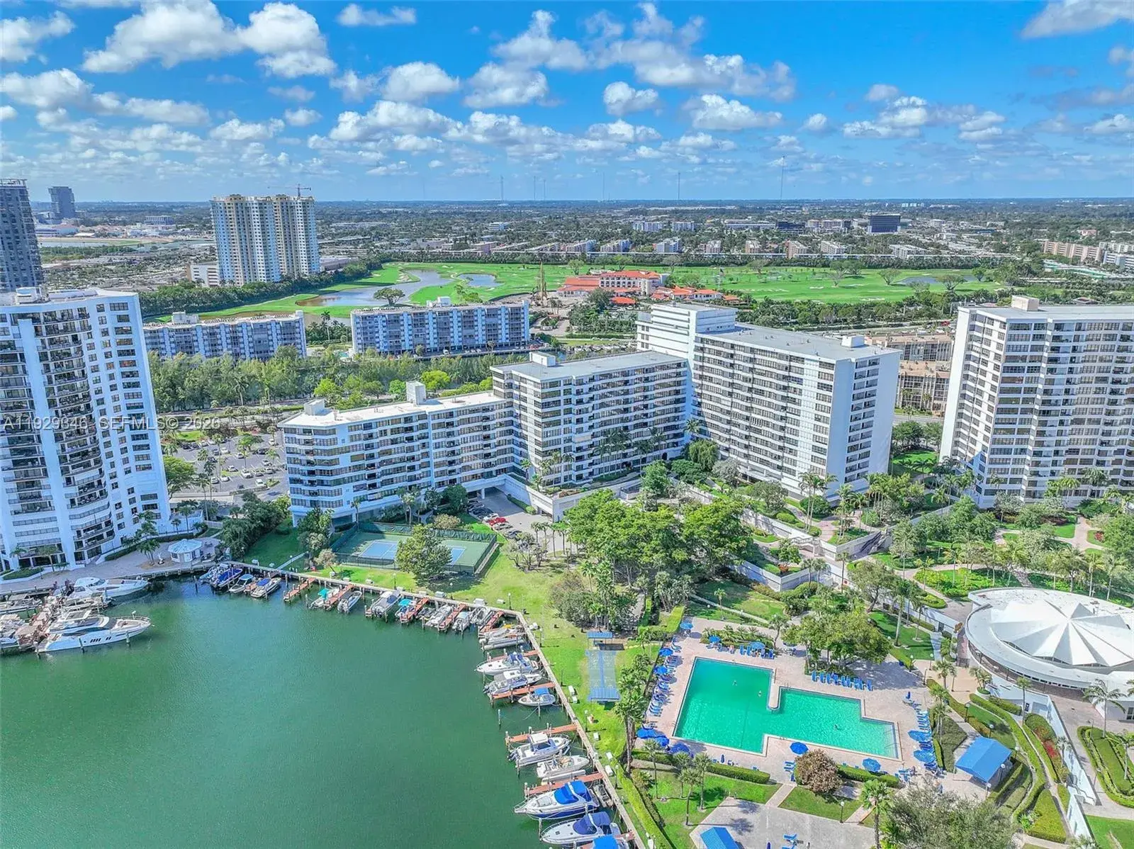 500 Three Islands Blvd # 816, Hallandale Beach FL 33009
