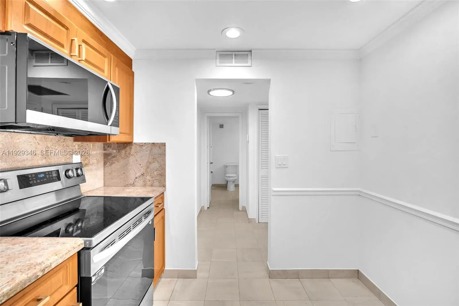 500 Three Islands Blvd # 816, Hallandale Beach FL 33009