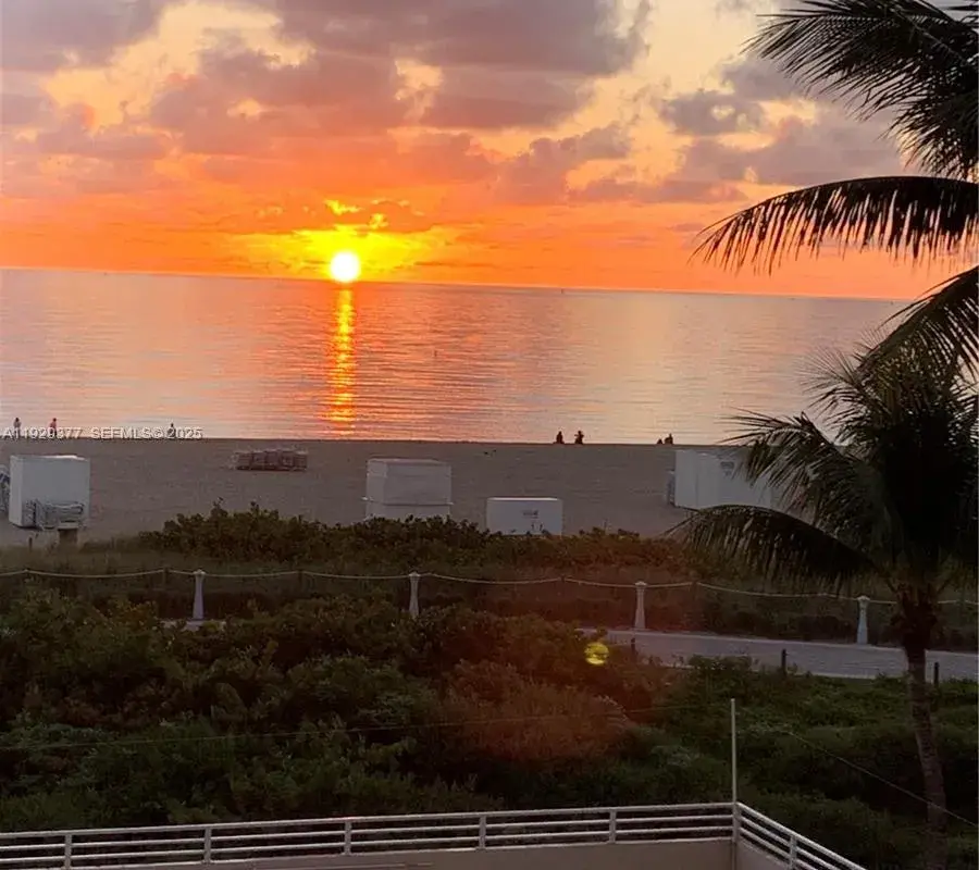 345 Ocean Dr # 414, Miami Beach FL 33139
