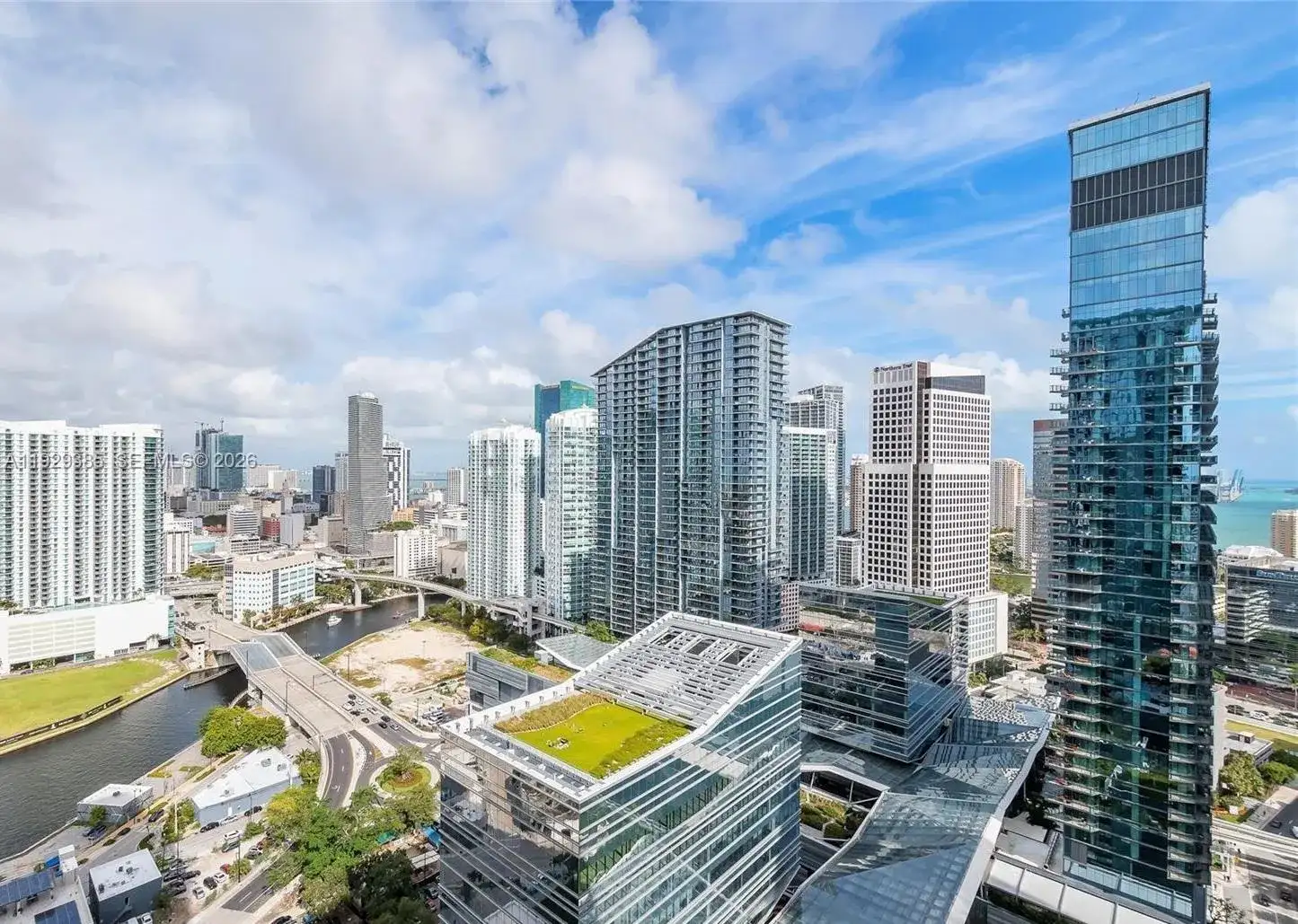 88 SW 7th St # 2501, Miami FL 33130 photo 2