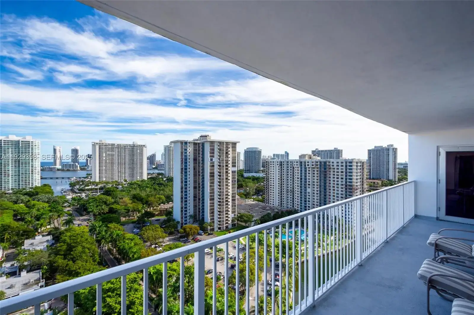 2851 NE 183rd St, Aventura FL 33160 photo 5