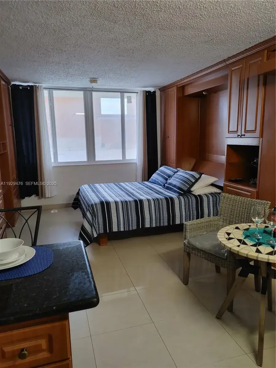 19201 Collins Ave # 103, Sunny Isles Beach FL 33160