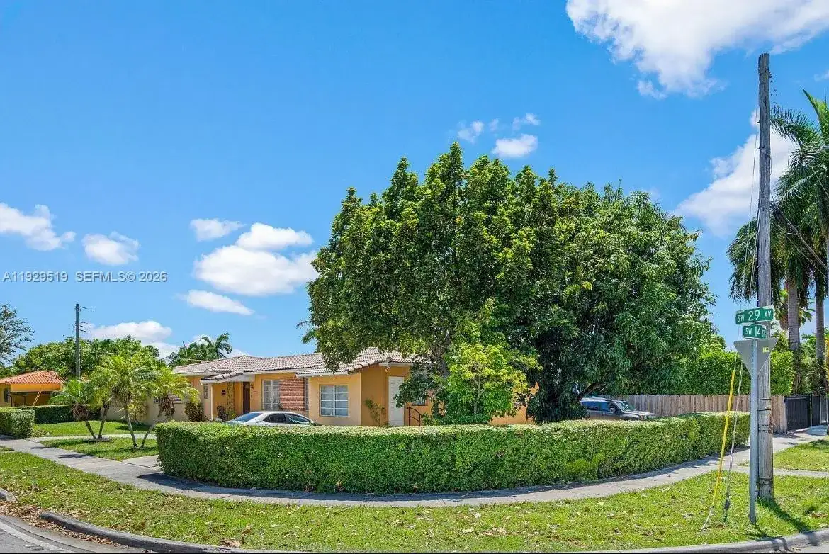 1400 SW 29th Ave, Miami FL 33145 photo 3