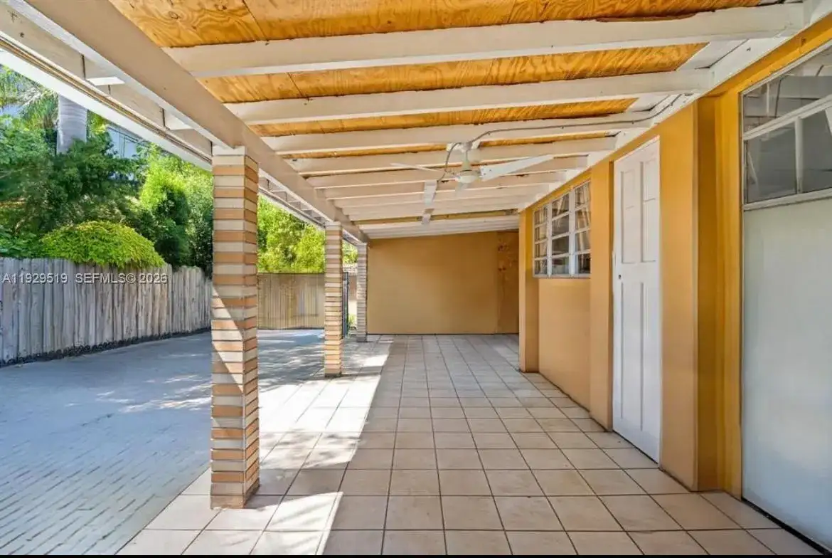 1400 SW 29th Ave, Miami FL 33145 photo 5