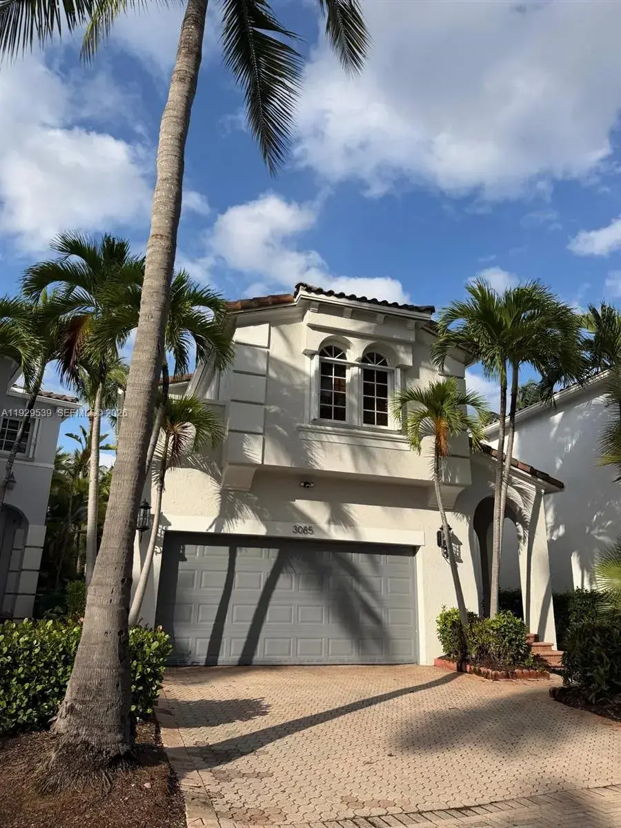 3085 NE 208th Ter, Aventura FL 33180