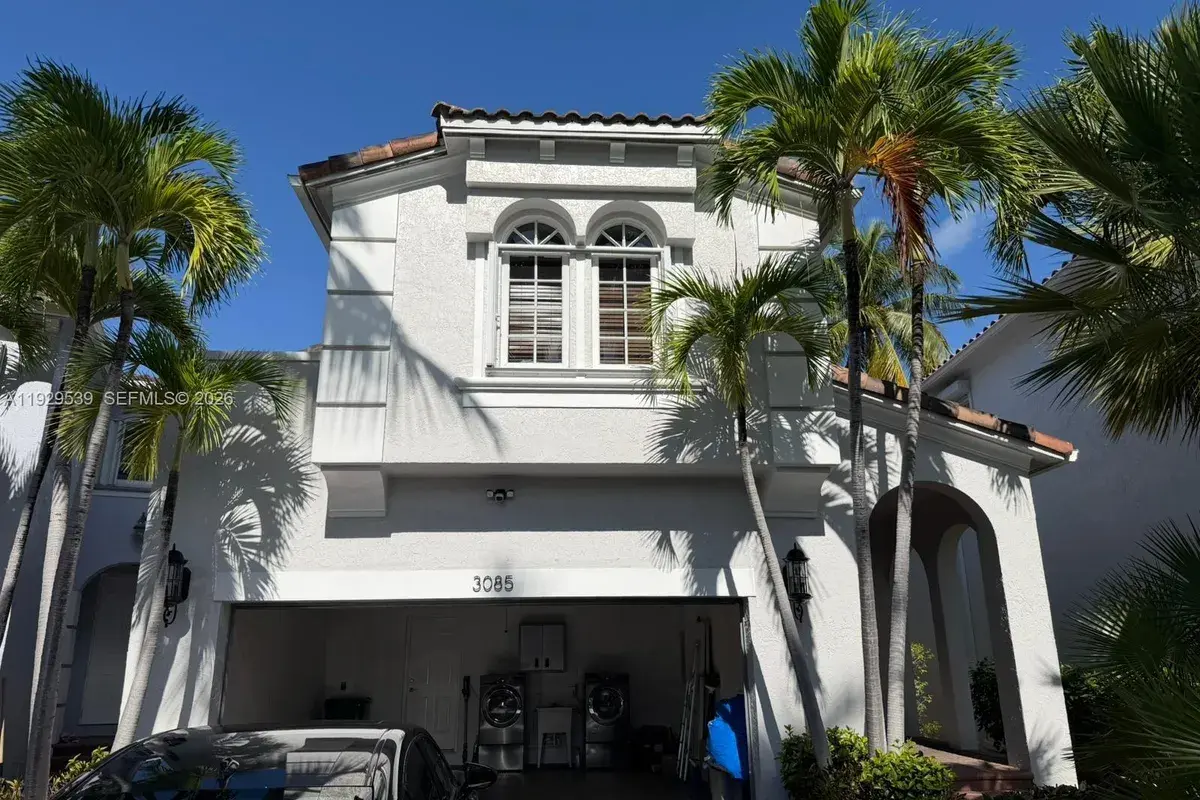3085 NE 208th Ter, Aventura FL 33180