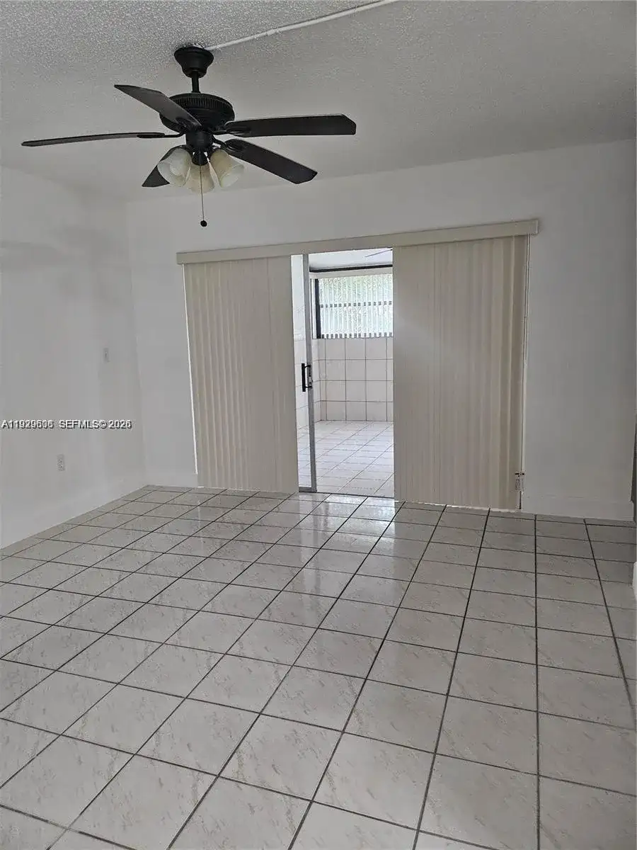 10641 SW 108th Ave # 1H, Miami FL 33176 photo 2