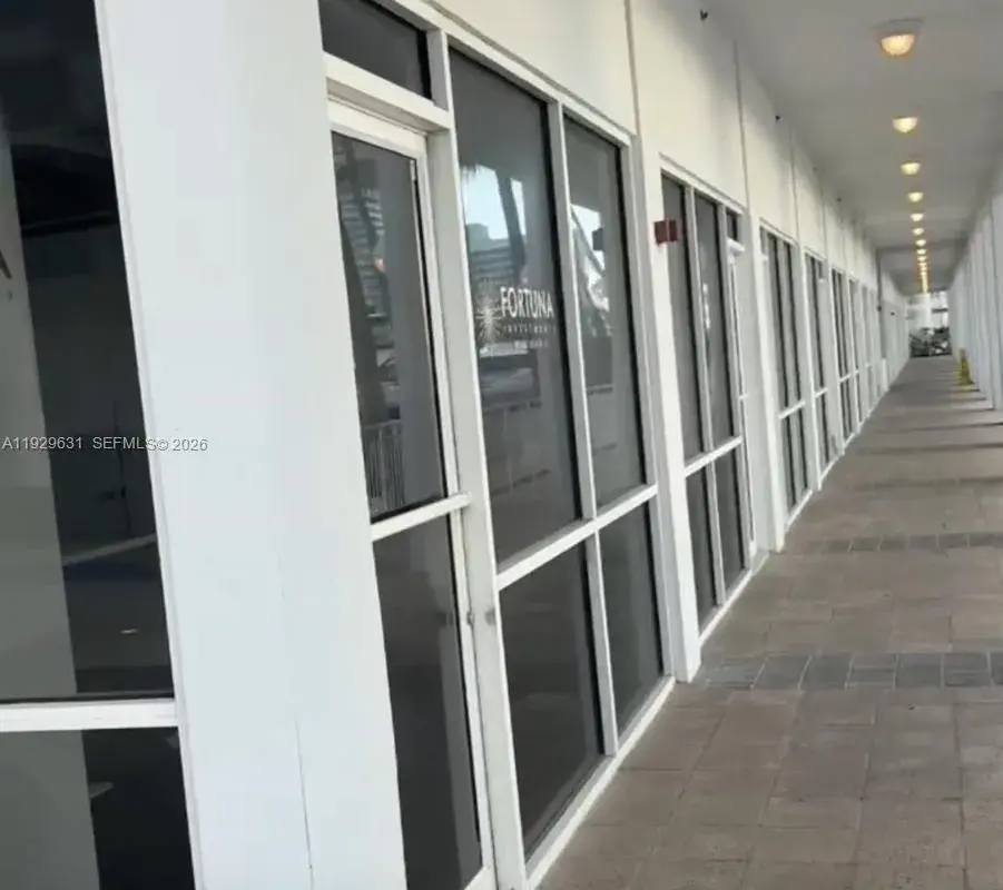 1800 Sunset Harbour Dr, Miami Beach FL 33139