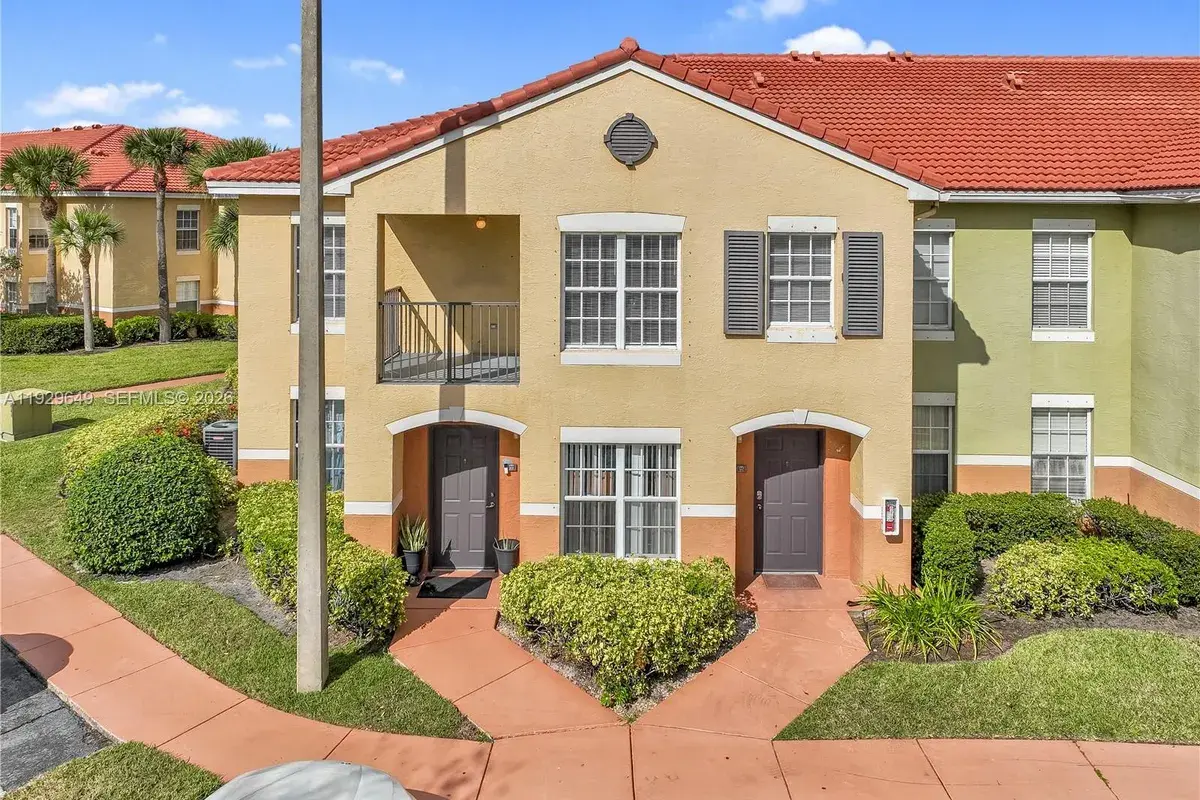10288 Fox Trail Rd S # 302, Royal Palm Beach FL 33411