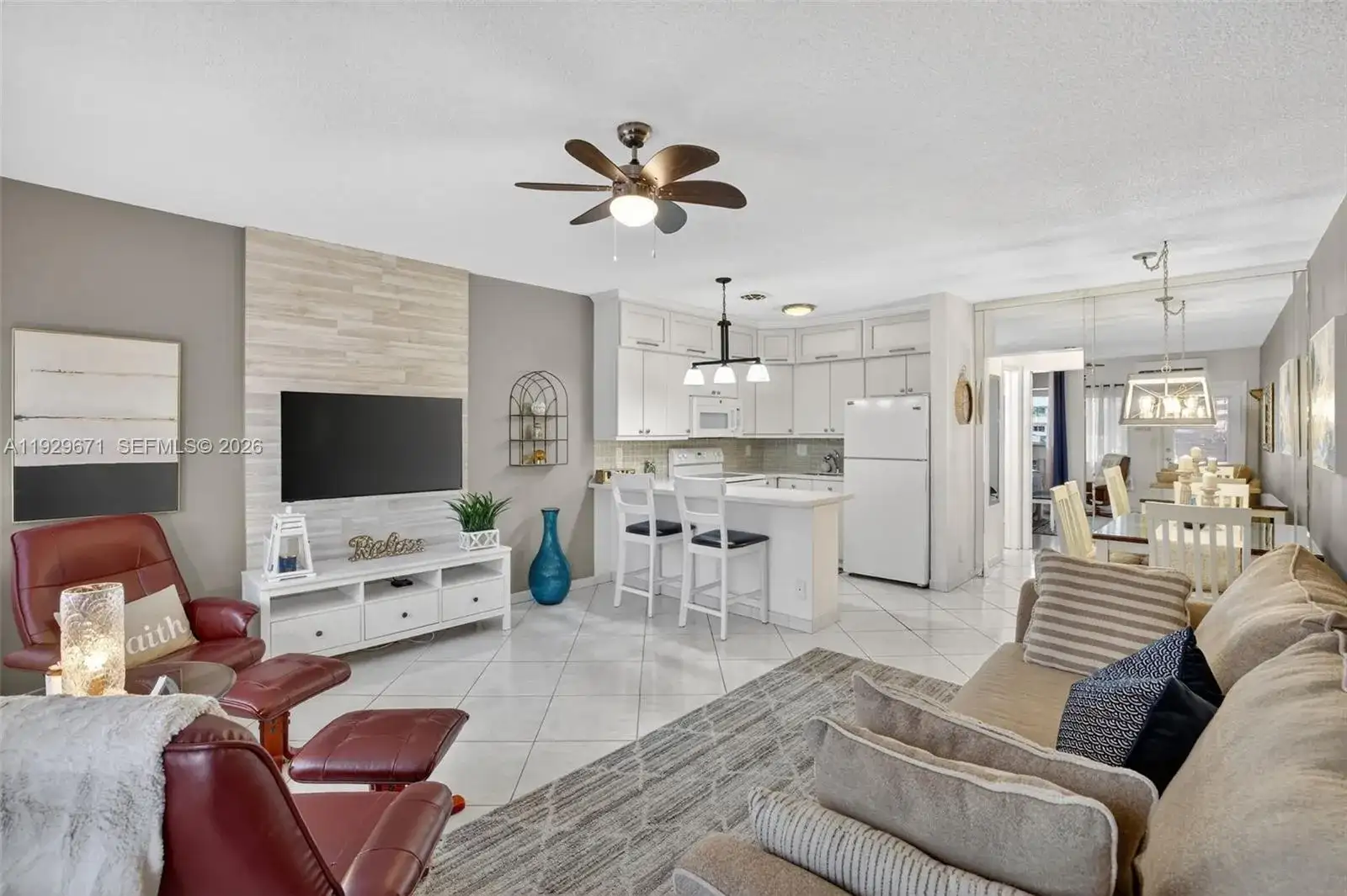 800 SW 10th Ter # 4T, Hallandale Beach FL 33009 photo 4