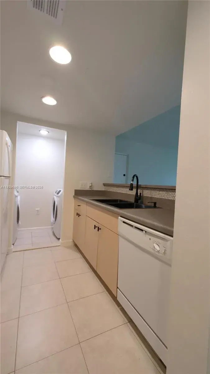 4220 San Marino Blvd # 106, West Palm Beach FL 33409