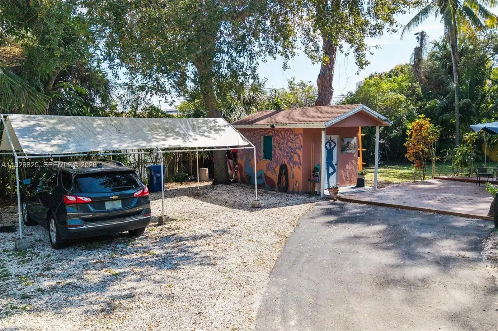 1760 NE 144th St, Miami FL 33181 photo 4