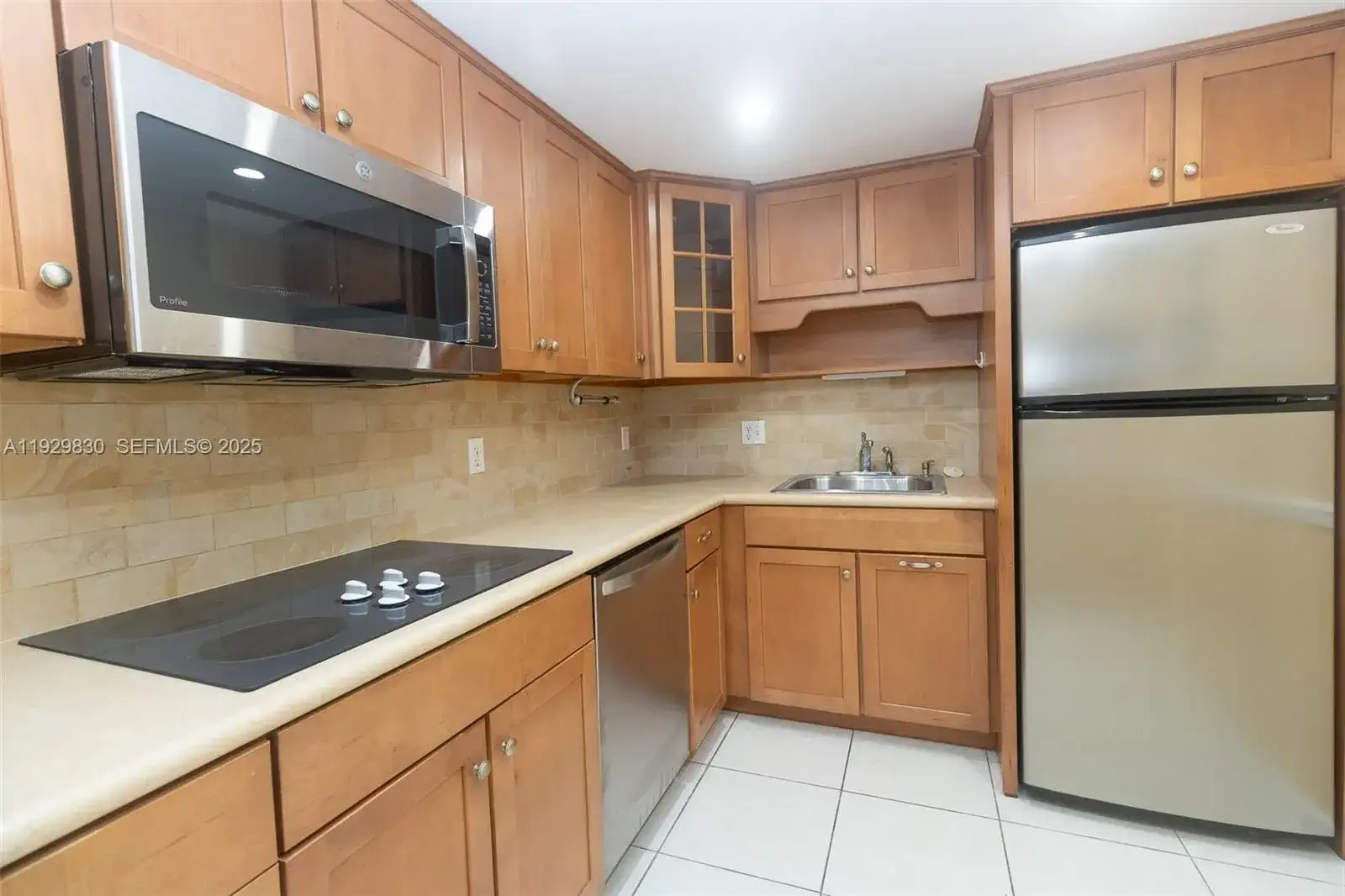 2841 NE 163rd St # 706, North Miami Beach FL 33160 photo 4