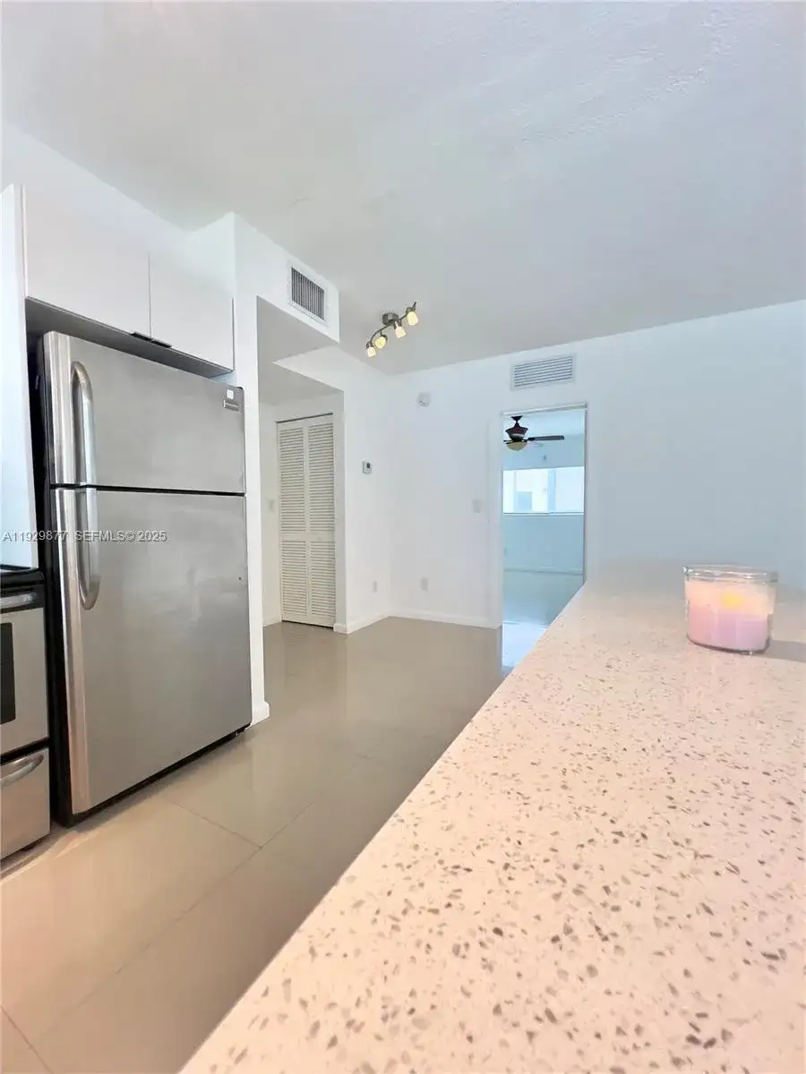 8035 Crespi Blvd # 13, Miami Beach FL 33141 photo 5
