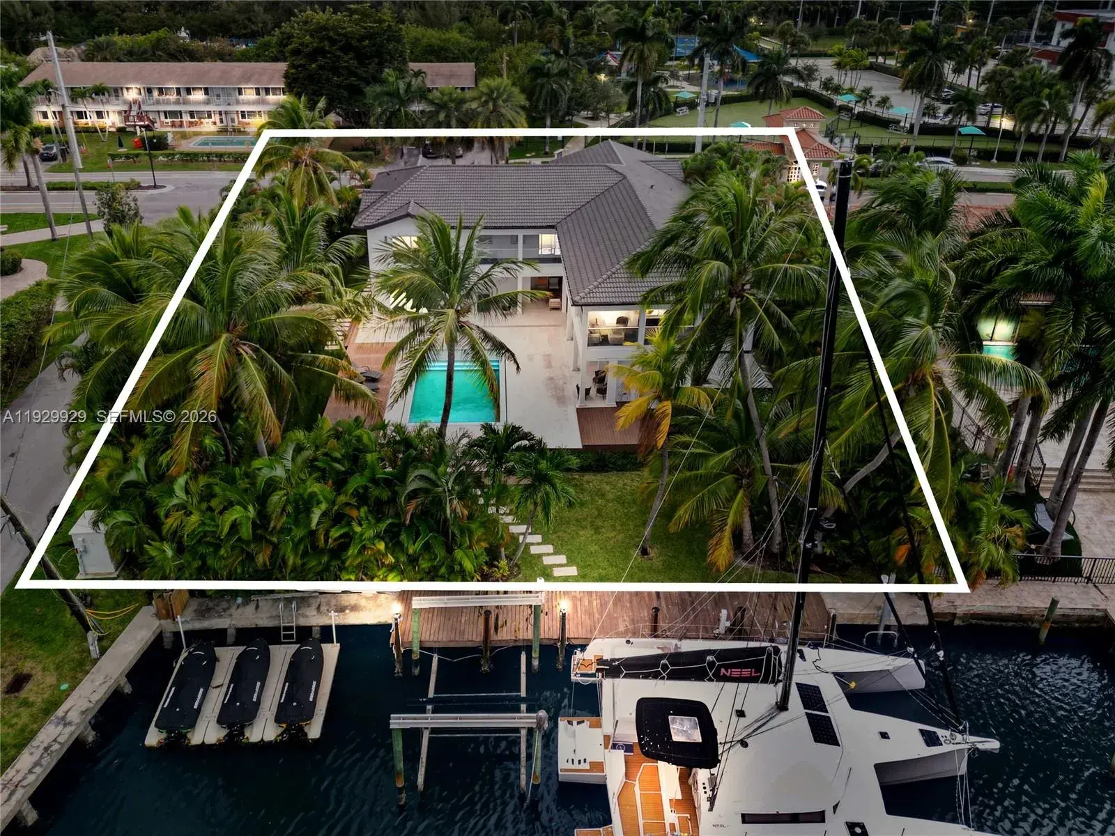 431 Layne Blvd, Hallandale Beach FL 33009