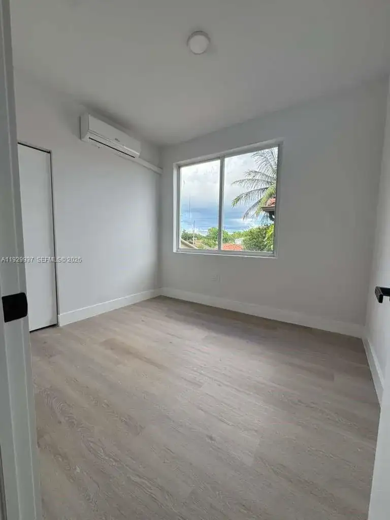 2425 SW 6th St # 16, Miami FL 33135 photo 3