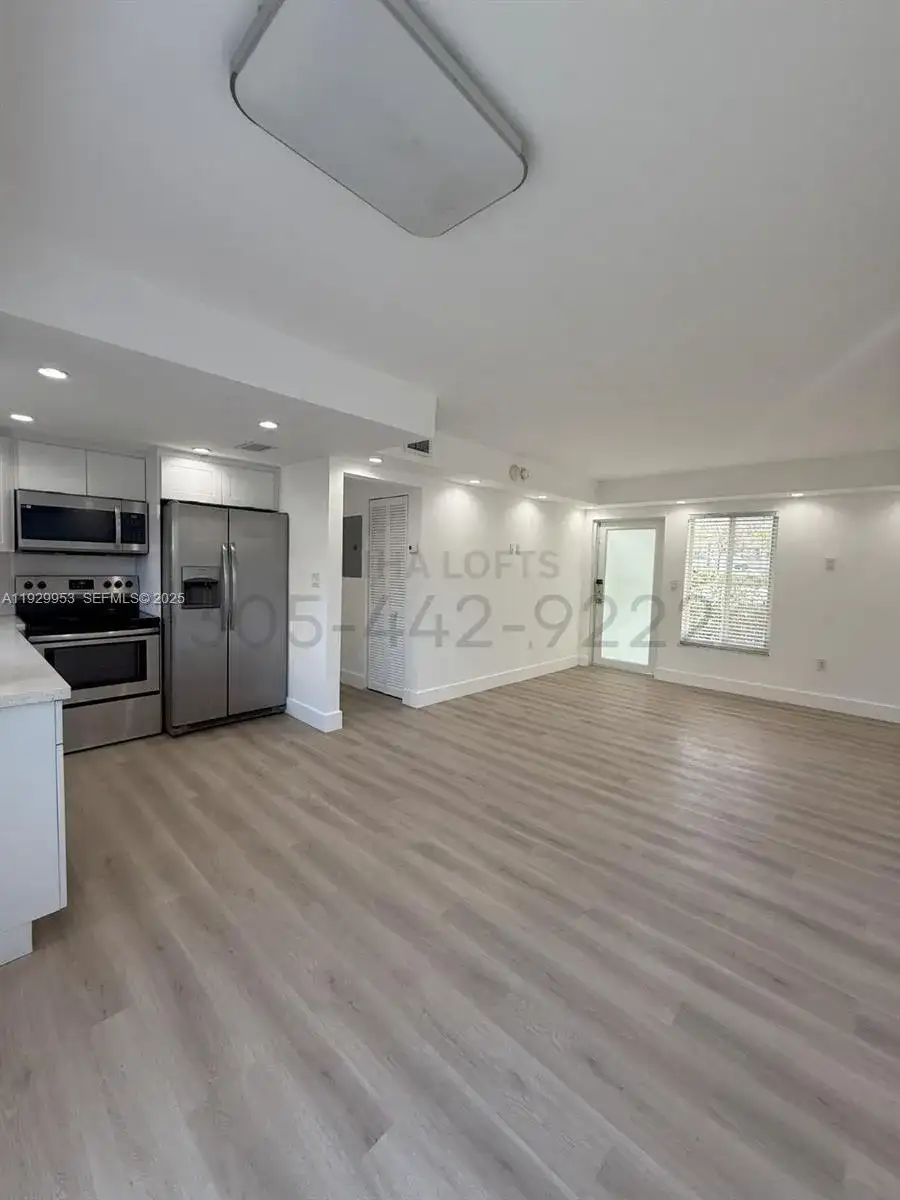 1328 NW 4th St # 2, Miami FL 33125 photo 2