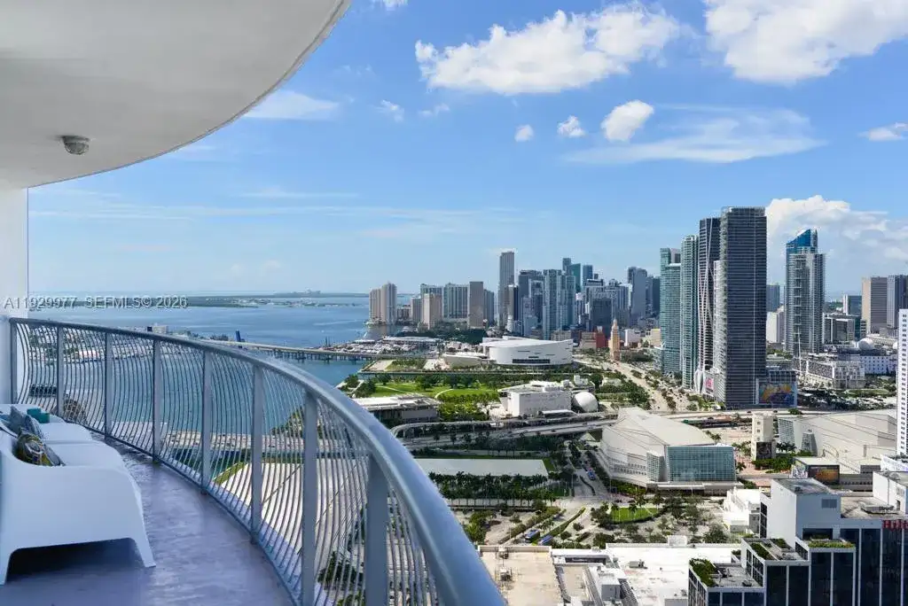 1750 N Bayshore Dr # 4814, Miami FL 33132 photo 2