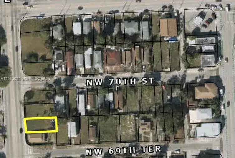 6973 NW 17th Ave, Miami FL 33147 photo 3