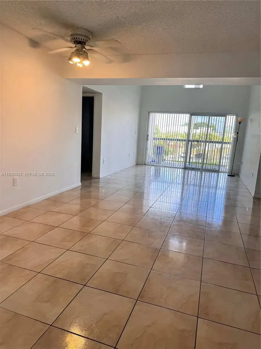 6280 NW 186th St # 310, Hialeah FL 33015 photo 2