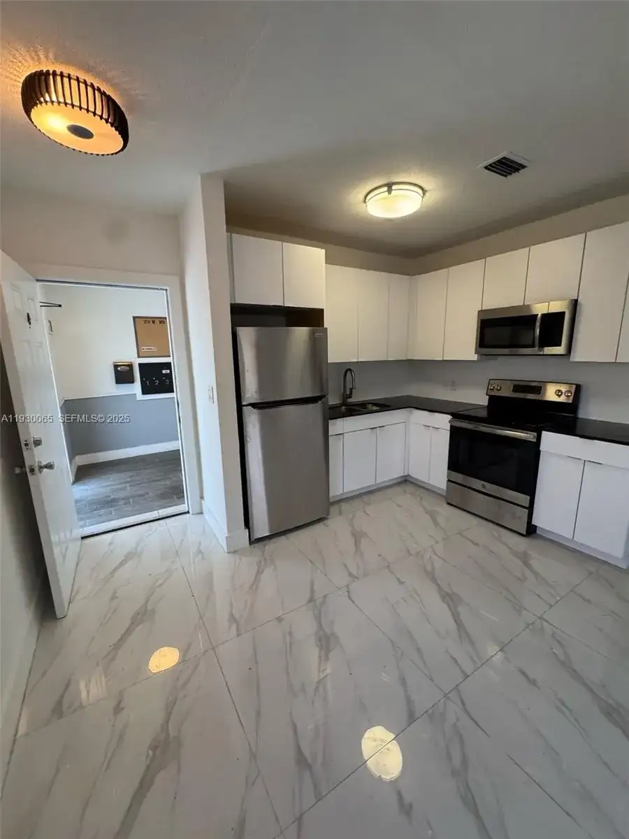 5731 NE 18 TH AVE # 4, Fort Lauderdale FL 33334 photo 2