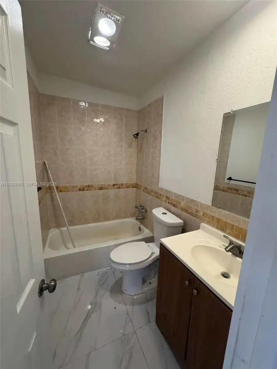 5731 NE 18 TH AVE # 4, Fort Lauderdale FL 33334 photo 3