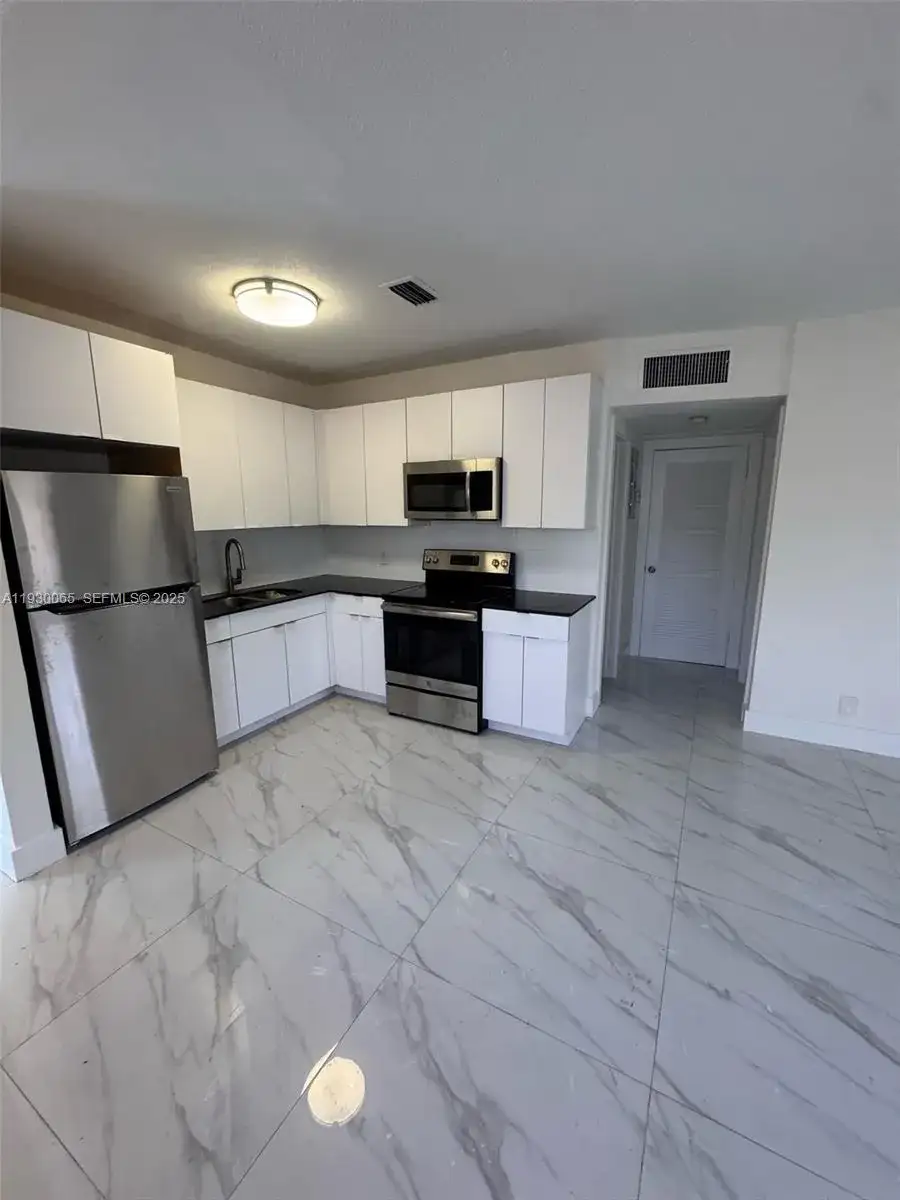 5731 NE 18 TH AVE # 4, Fort Lauderdale FL 33334 photo 5