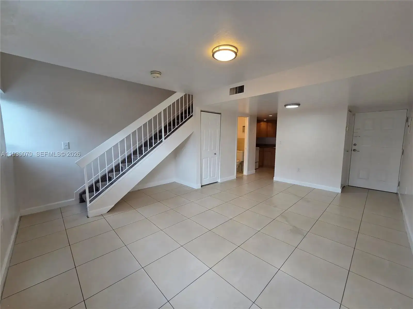 5 Olive Dr # 24, Hialeah FL 33010 photo 3
