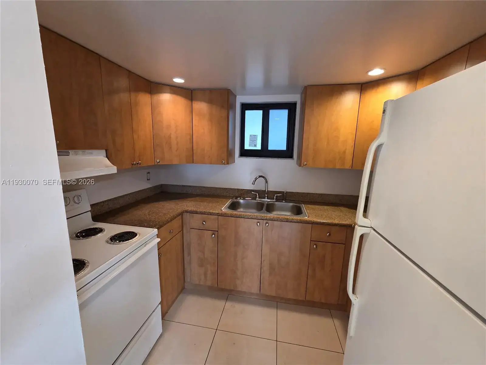 5 Olive Dr # 24, Hialeah FL 33010 photo 4