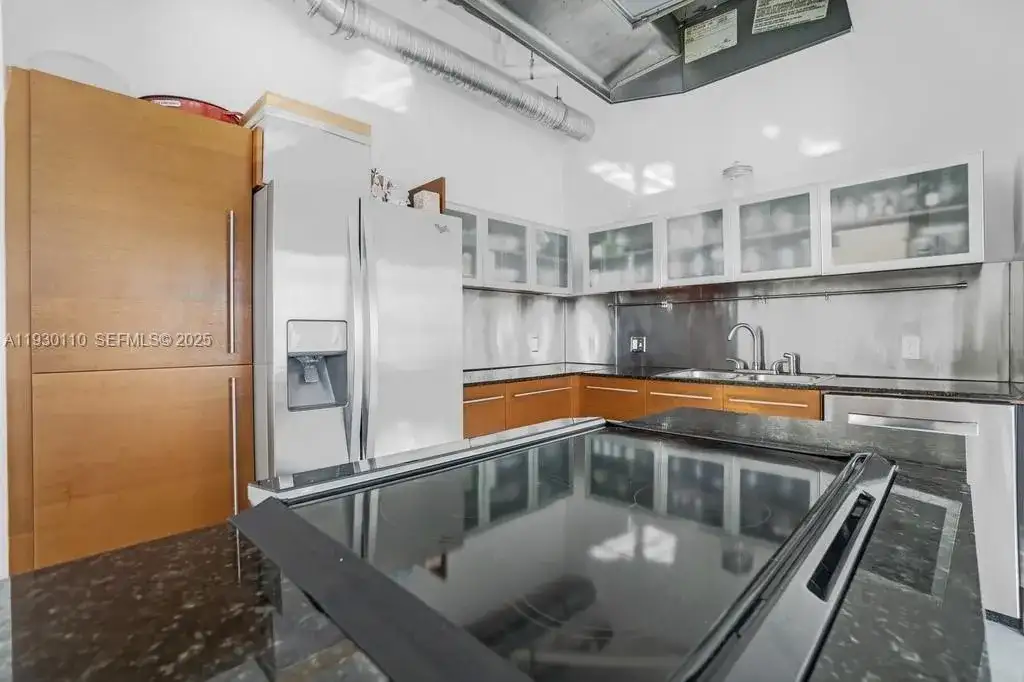 10 SW South River Dr # 608, Miami FL 33130 photo 3