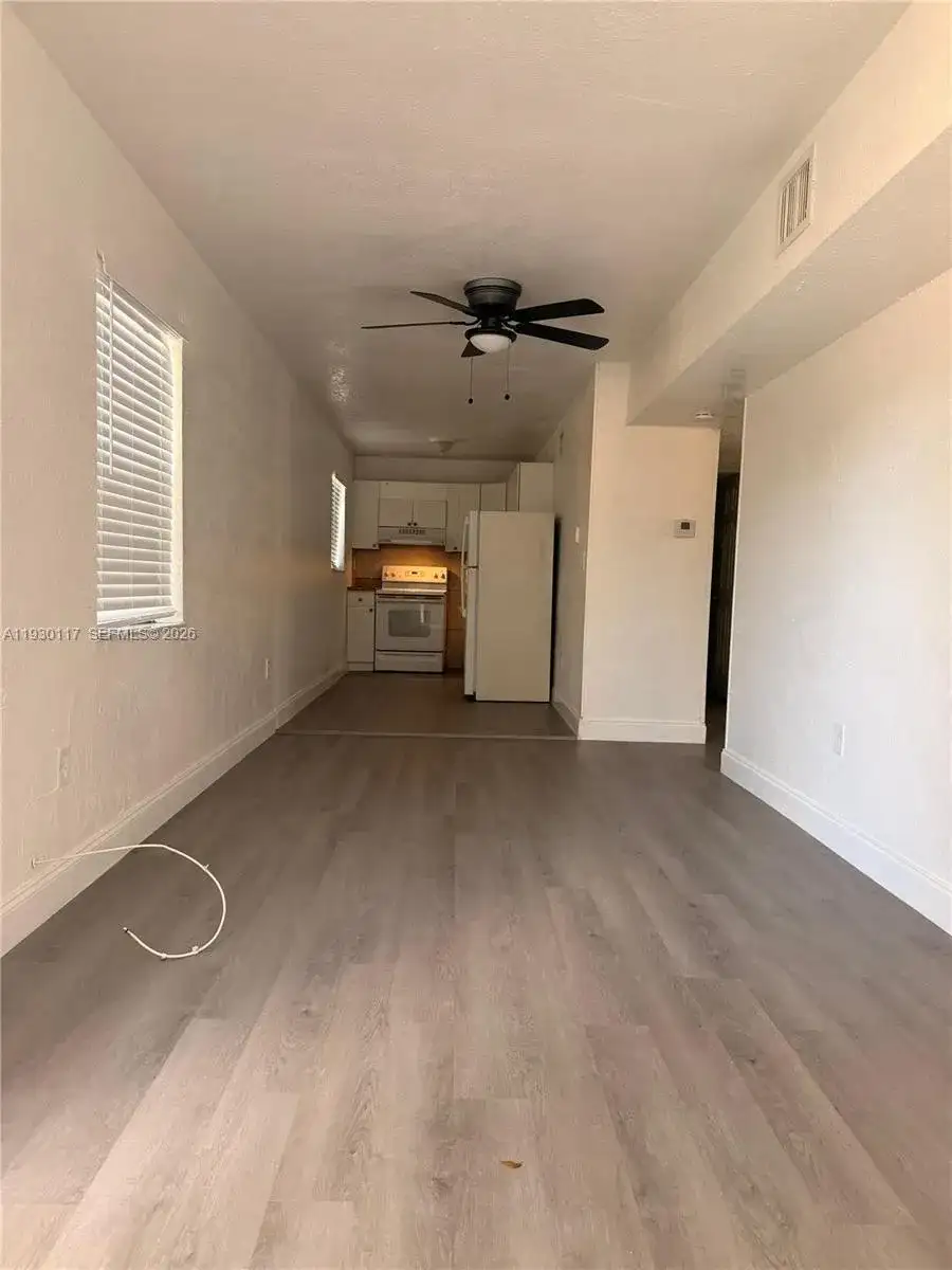 1123 NW 27th Ave # 1, Fort Lauderdale FL 33311 photo 2