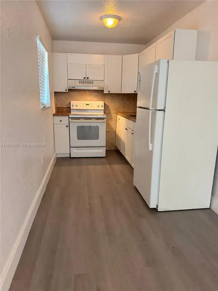 1123 NW 27th Ave # 1, Fort Lauderdale FL 33311 photo 4