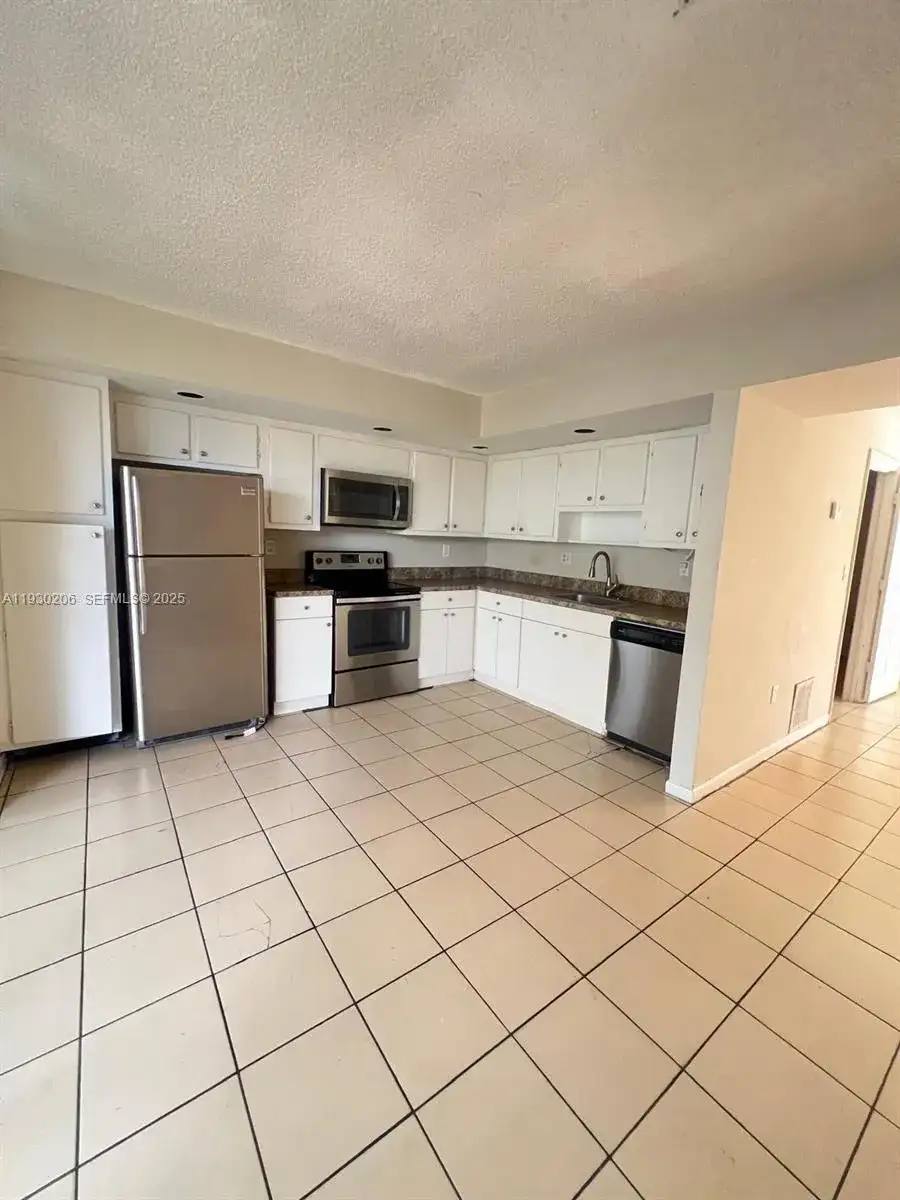 8600 SW 133rd Ave Rd # 107, Miami FL 33183 photo 3