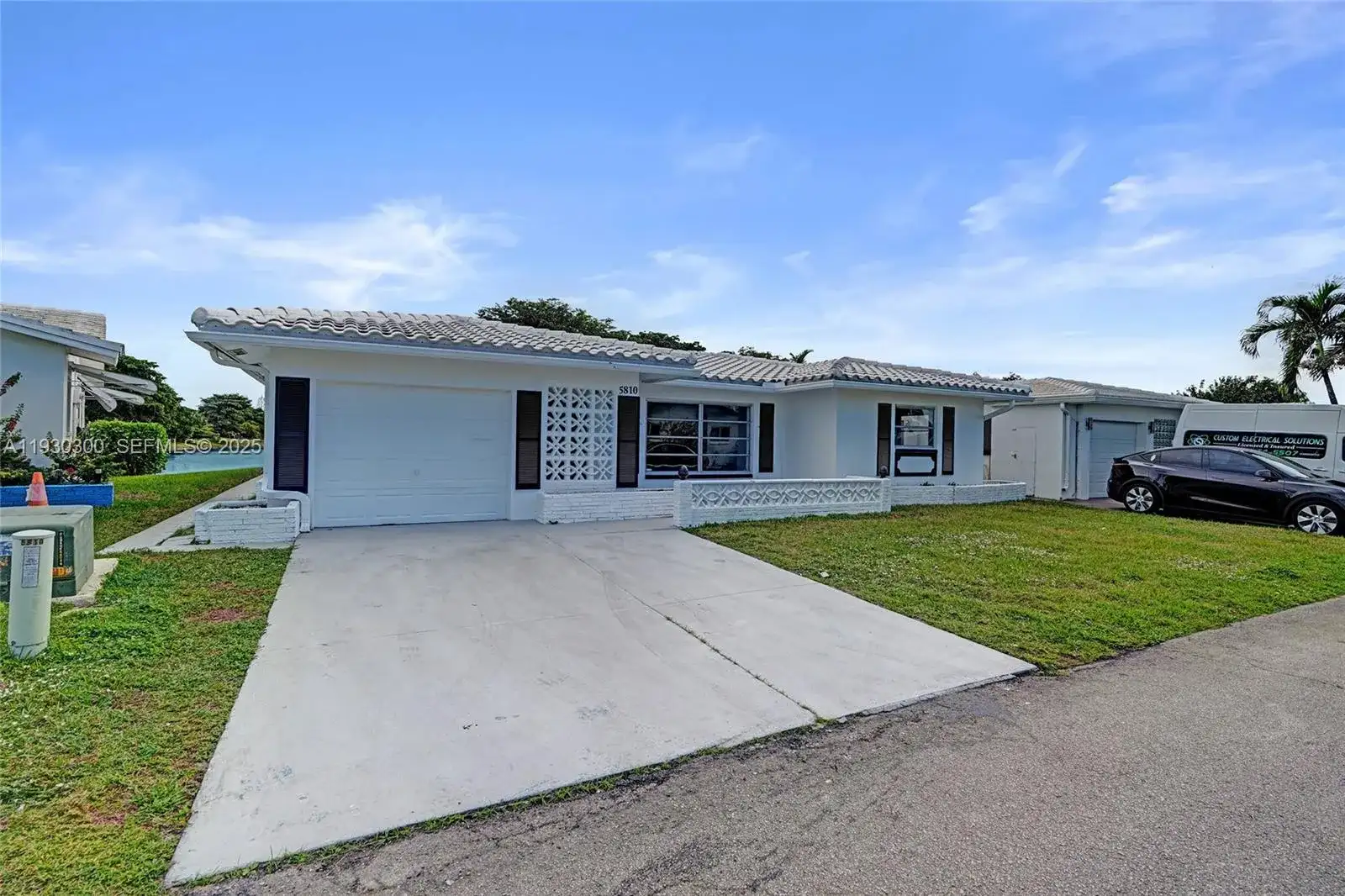 5810 NW 81st Ave, Tamarac FL 33321 photo 3