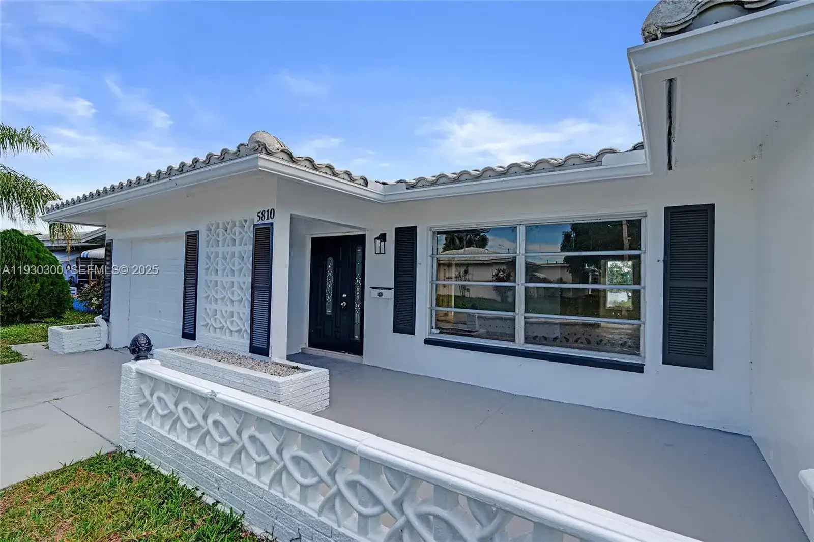 5810 NW 81st Ave, Tamarac FL 33321 photo 4