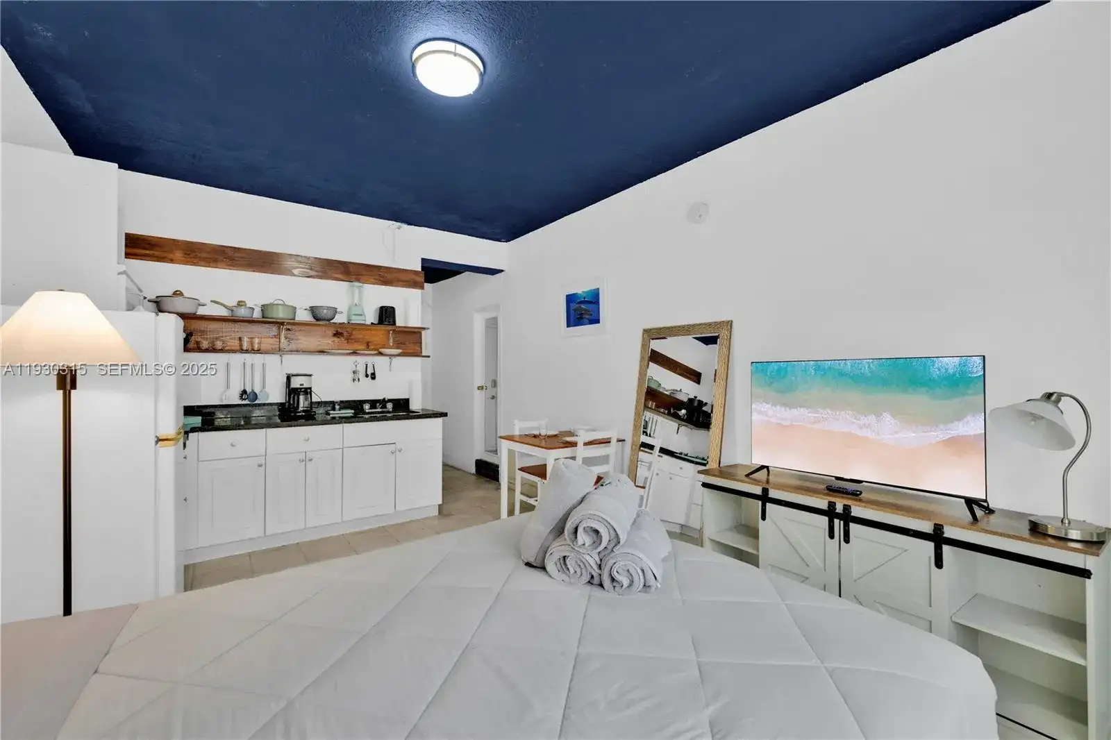255 W 24th St # 302, Miami Beach FL 33140 photo 4