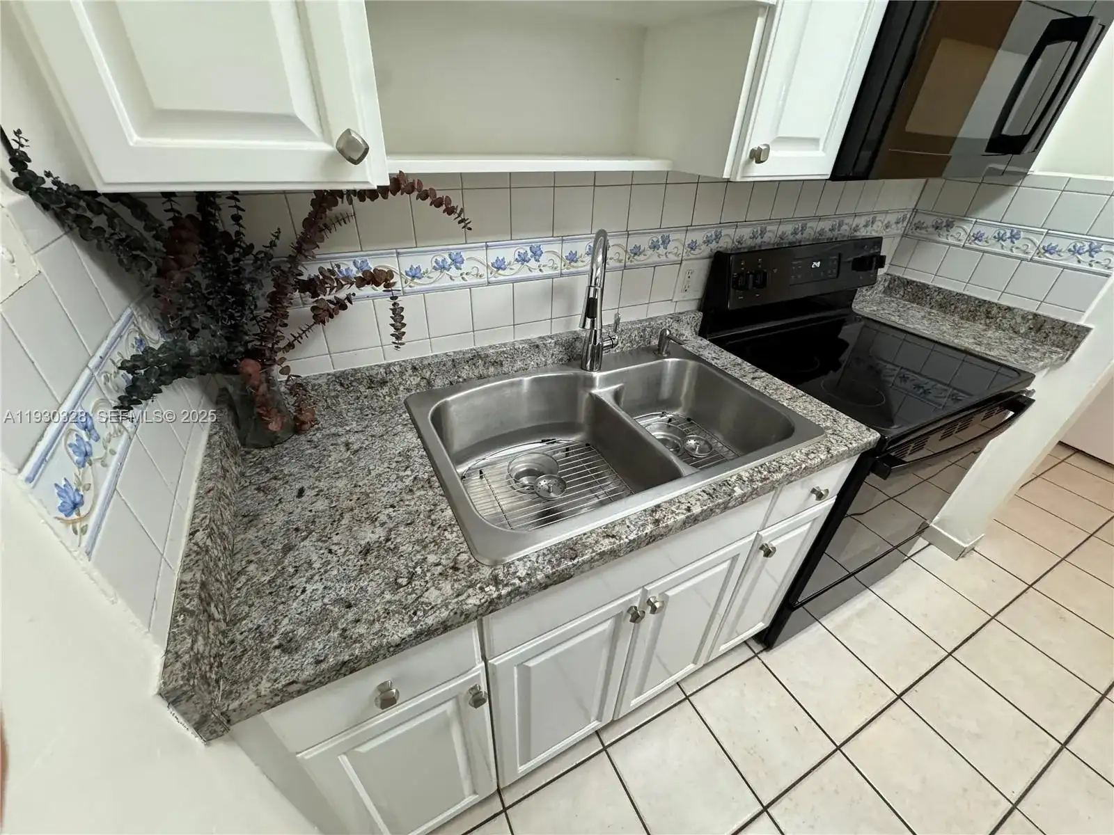 677 SW 9th Ave # 212, Miami FL 33130 photo 5