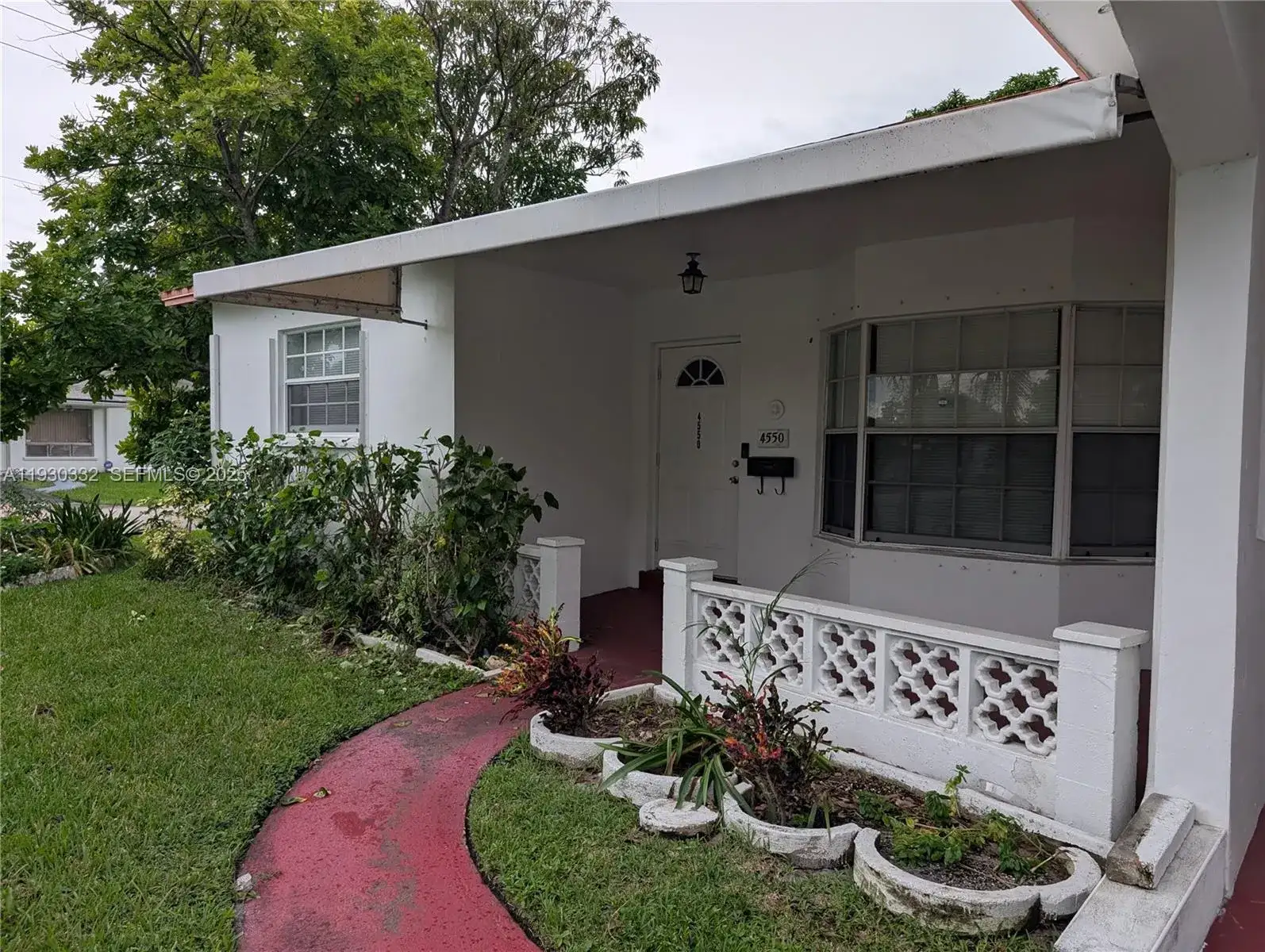 4550 NW 43rd St, Lauderdale Lakes FL 33319 photo 4