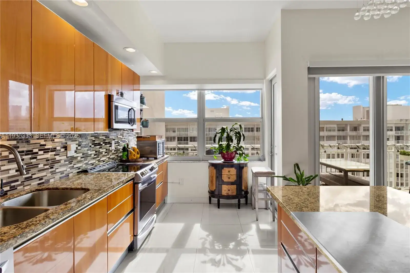 18061 Biscayne Blvd, Aventura FL 33160 photo 4
