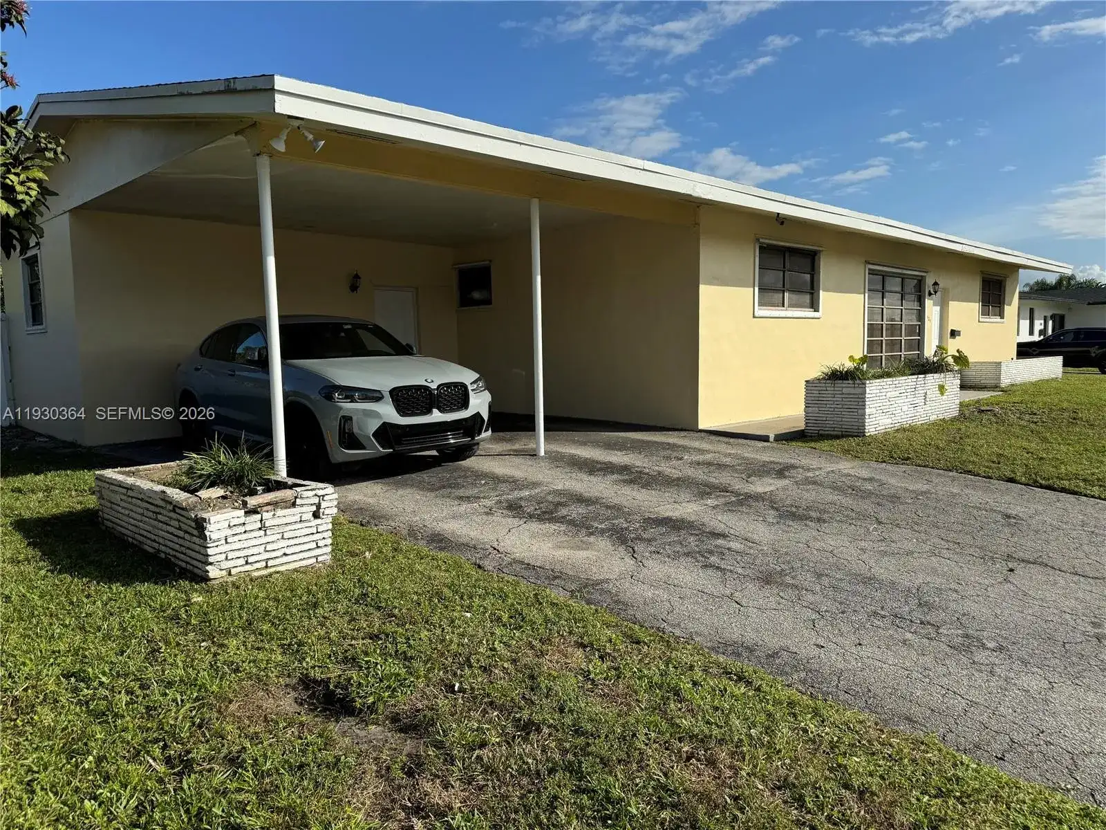 1121 NE 199th St, Miami FL 33179 photo 4